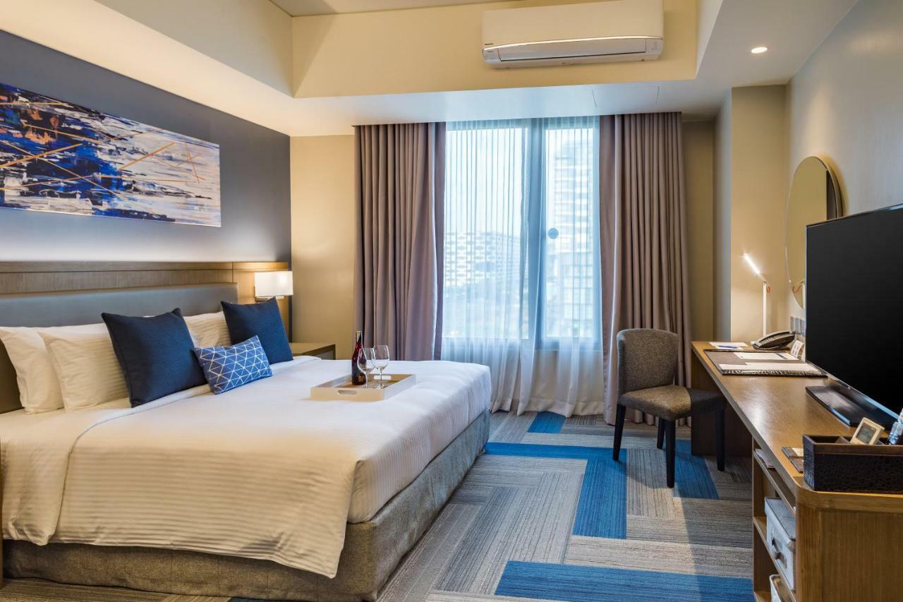 Citadines Bay City Manila Hotel Екстериор снимка