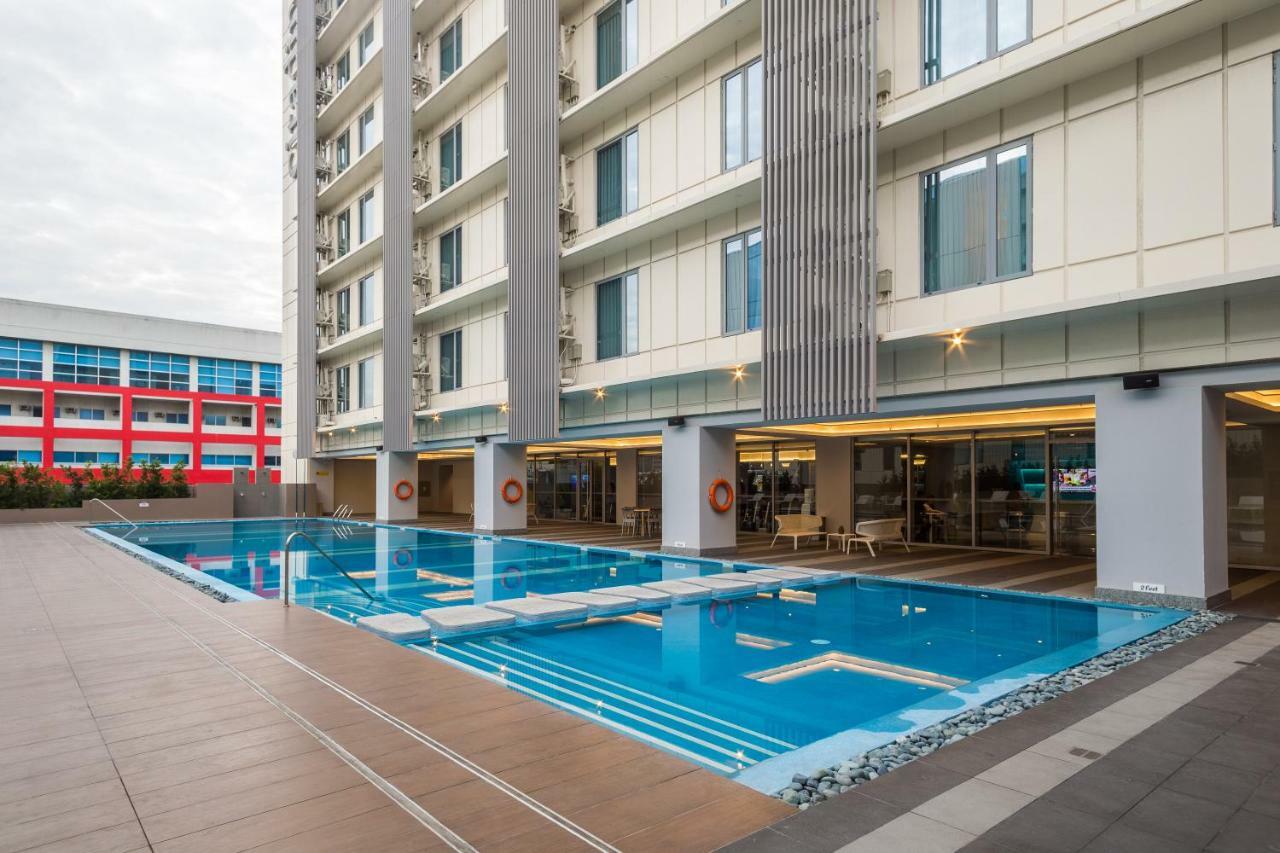 Citadines Bay City Manila Hotel Екстериор снимка